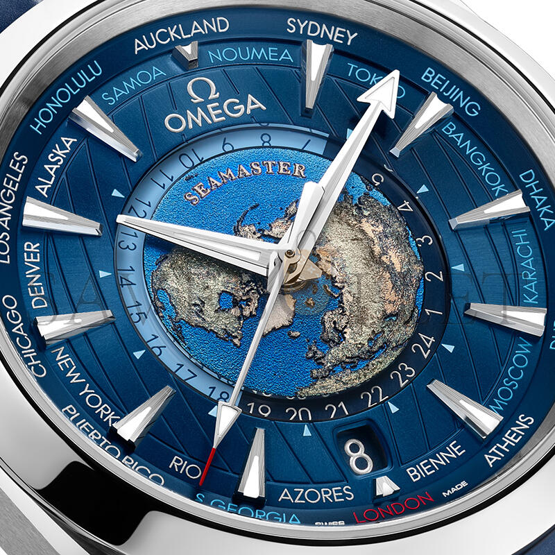 0me*ga seamasteraqua terra 150m 43 mm, steel on rubber strap 220.12.43.22.03.001
